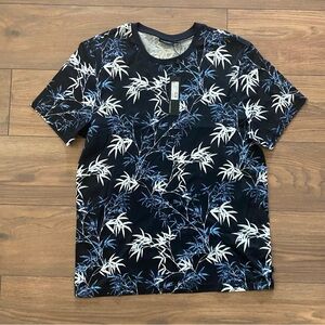 J Lindeberg NWT Golf T Shirt Palm Printed Top Short Sleeve Men Large 100% Cotton